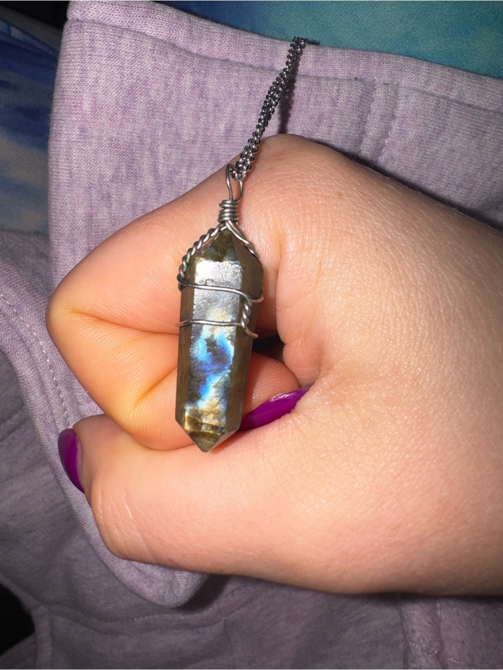 Labradorite Point Pendant Necklace - Iridescent Blue-Green